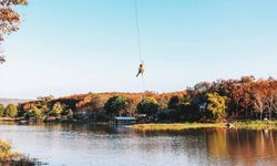 Zipline ข้ามอ่างเก็บน้ำห้วยน้ำราง ท่องเที่ยวชุมชนแนวใหม่ สไตล์แอดเวนเจอร์