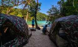 Camping on the Beach @เกาะกุลาชุมพร ความสุขบนผืนทรายรายล้อมด้วยน้ำทะเลสีเขียวมรกต