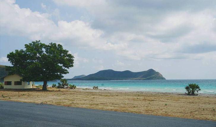 หาดน้ำใสสัตหีบ ชมน้ำทะเลสีฟ้าใสสะอาด ไม่ต้องออกไปไกลถึงเกาะกลางทะเล