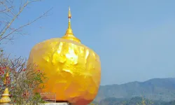 วัดพระธาตุดอยมอญจิ่ง ชมพระธาตุอินทร์แขวนจำลองแห่งเชียงดาว