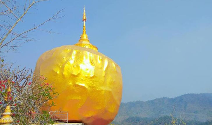 วัดพระธาตุดอยมอญจิ่ง ชมพระธาตุอินทร์แขวนจำลองแห่งเชียงดาว