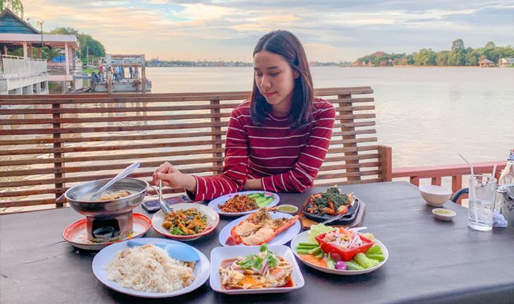 บ้านชิดกรุง กุ้งเผา ร้านเด็ดบรรยากาศดีริมแม่น้ำเจ้าพระยา