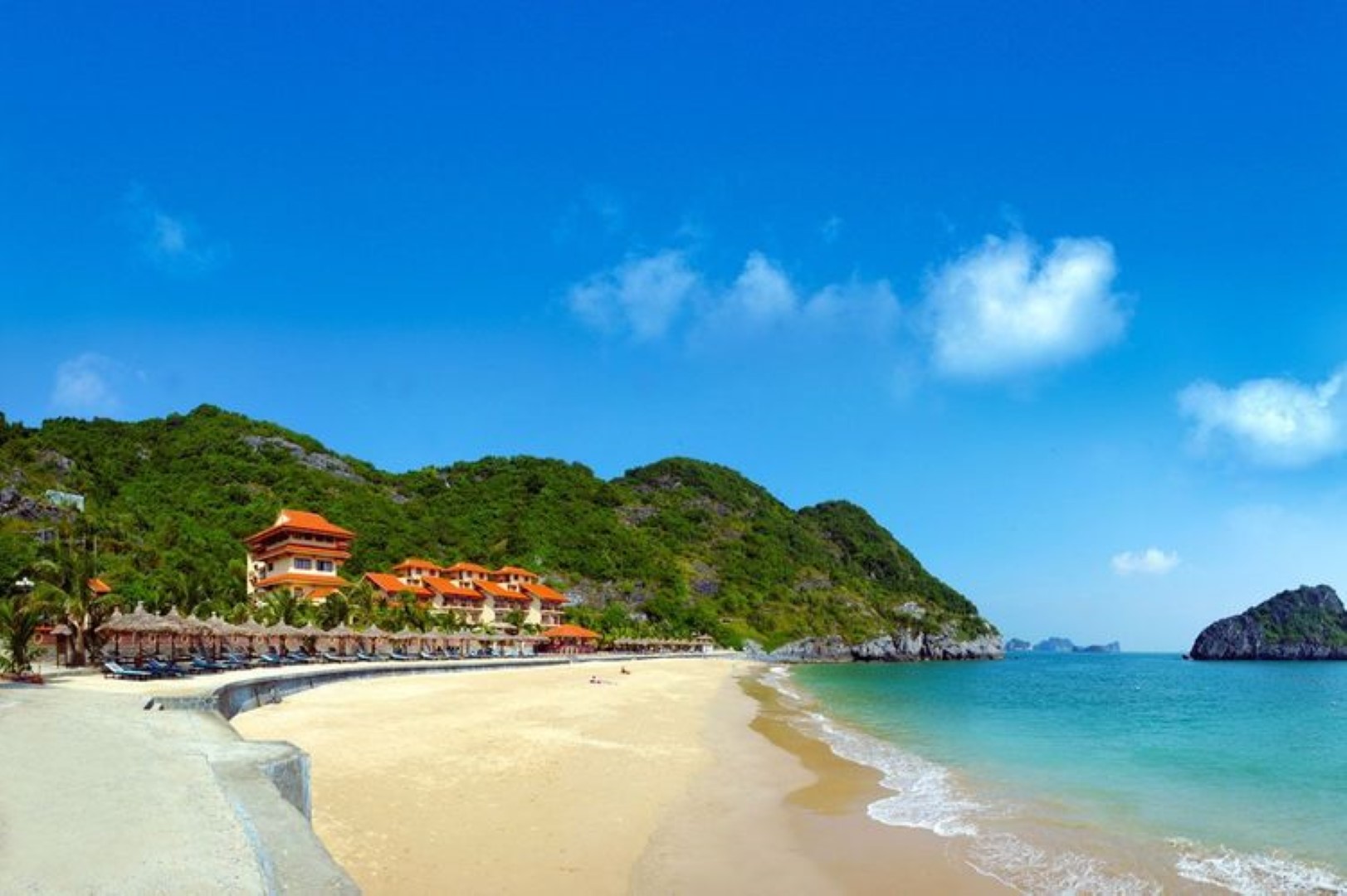 Do Son Beach เป็นหนึ่งในชายหาดที่ได้รับความนิยมในหมู่นักท่องเที่ยวทางตอนเหนือของเวียดนาม