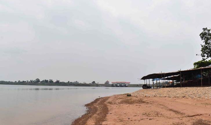 ประกาศปิดทะเลอีสานหาดดอกเกดป้องกันโควิด-19 เงียบเหงาที่สุดในรอบ 50 ปี