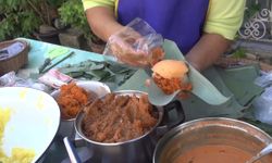 ข้าวเหนียวหน้าแกงกุ้งสูตรโบราณเมืองสงขลา