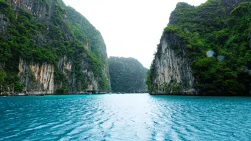 เกาะพีพี สวรรค์สำหรับคนชอบทะเล