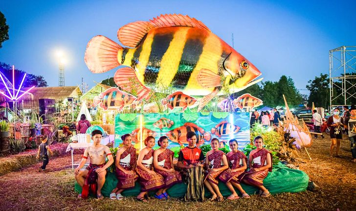 "Fish Town Paradise @Nakhon Phanom"  ขบวนแห่หุ่นปลายักษ์นานาพันธุ์ครั้งยิ่งใหญ่ประจำปี 2563