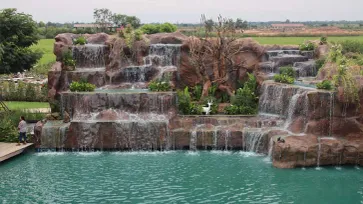 อวาลอน คาเฟ่ ร้านอาหารที่สานฝันของเจ้าของร้าน กับการตกแต่งร้านราวกับเทพนิยาย