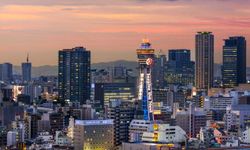 Tsutenkaku Tower หอคอยแห่งความสำเร็จ ของเมืองโอซาก้า