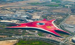 Ferrari World สวนสนุกเฟอร์รารี่ เวิลด์ เมืองอาบูดาบี