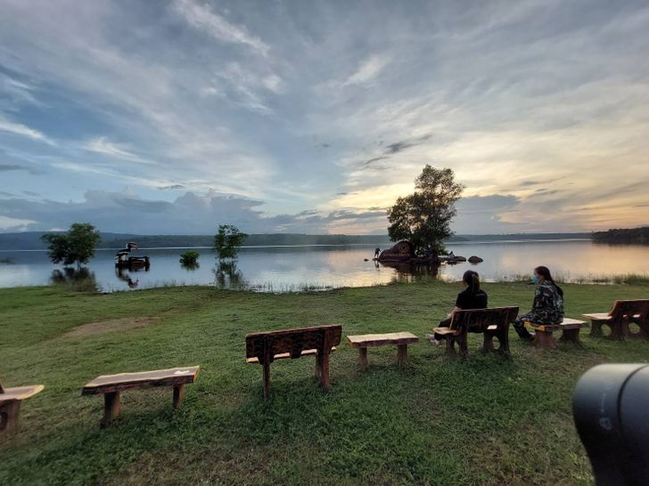 หาดชมตะวัน