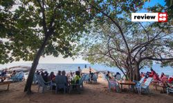 บัวทองแอทบีช ร้านลับบนชายหาดพัทยา นั่งชิลกินซีฟู้ดบนชายหาด ถูกและอร่อยมีอยู่จริง!