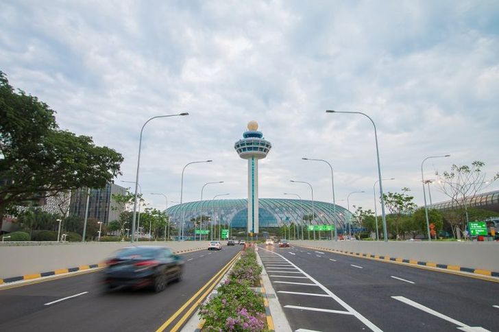 changi-airport-control-tower-