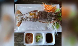 กุ้งมังกรทั้งตัวราคาไม่ถึง 400 บาท! @ร้าน แล้วแต่ME(มี) ระยอง