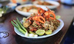 ข้าวผัดมันปูนา-ต้มแซ่บหนังควายตุ๋น เมนูเด็ดซิกเนเจอร์ร้านกล้วยอาหารป่า