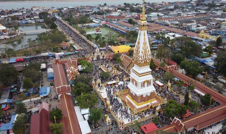 พลังบุญเกินต้าน! วัดธาตุพนมแจงยอดทำบุญงานนมัสการ ทะลุกว่า 23 ล้านบาท