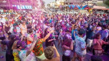 รวมภาพบรรยากาศงาน Festival of Colours HOLI Pattaya Thailand ครั้งแรกในเมืองไทย!