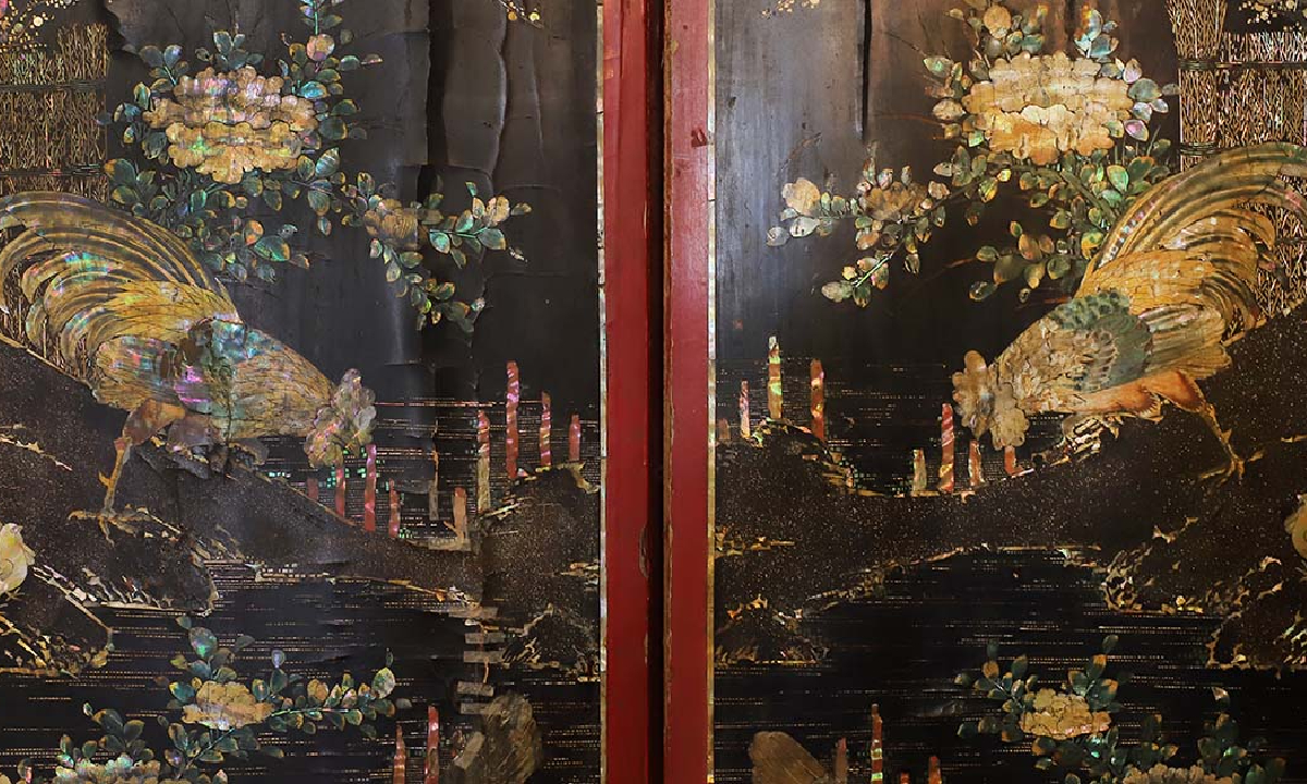 เปิดห้อง อนุรักษ์บานไม้ประดับมุก ศิลปะชั้นสูงของญี่ปุ่น อายุกว่า 150 ปี ในวิหารหลวงวัดราชประดิษฐ์