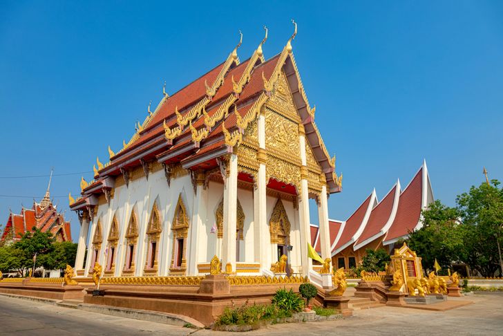 วัดบูรพาราม ขอบคุณภาพจาก: https://thai.tourismthailand.org/Attraction/วัดบูรพาราม