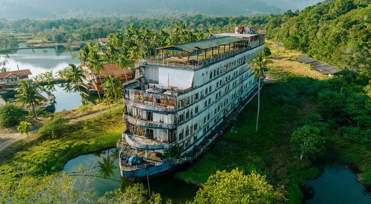 โรงแรมเรือร้างเกาะช้าง เปิดให้นักท่องเที่ยวเข้าชมพิสูจน์ความหลอน คนละ 150 บาท