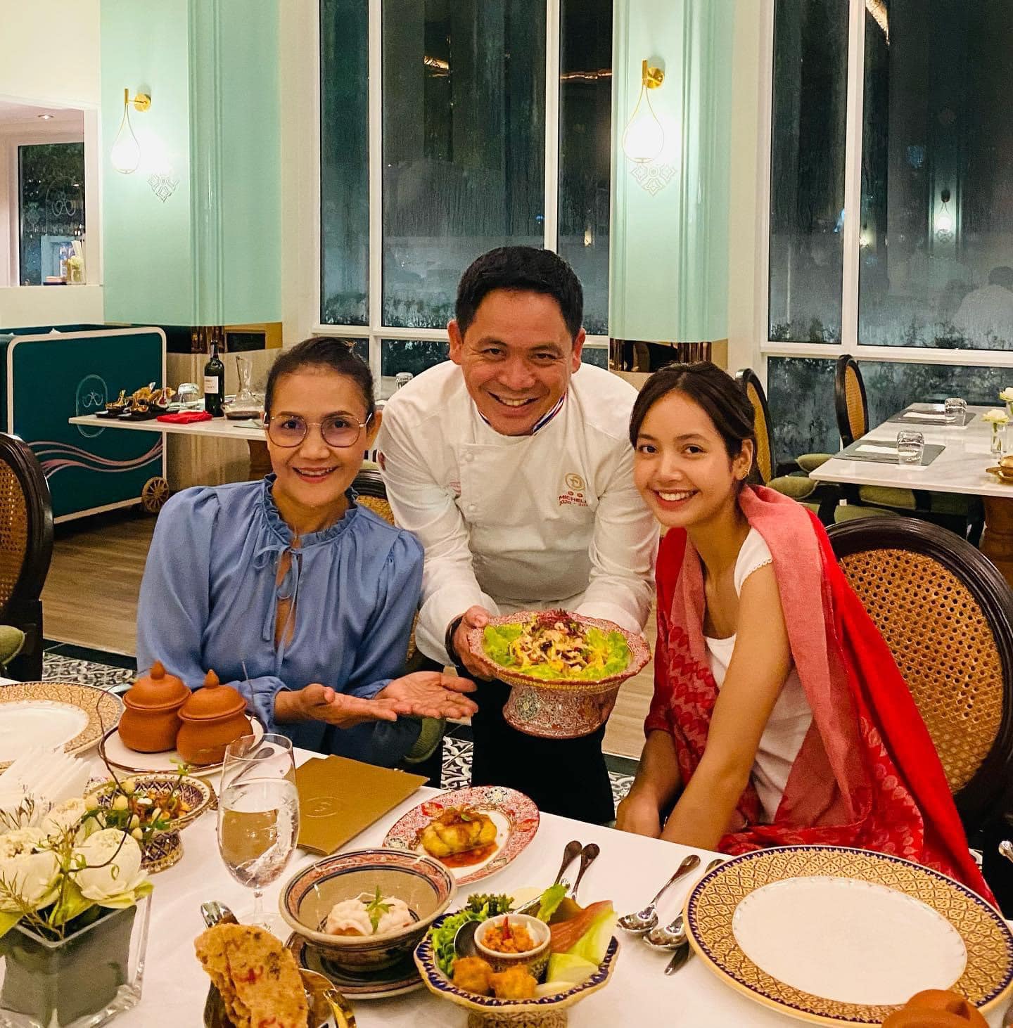 ลิซ่า BLACKPINK ร้าน R.HAAN (อาหาร)