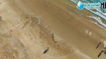 หนึ่งเดียวในไทย ศิลปะบนชายหาดกะรน สวยงามอลังการ