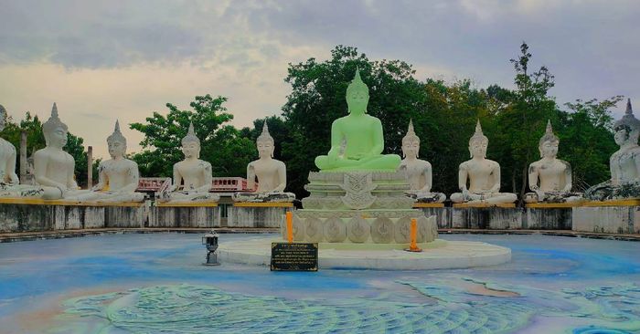 พาชม พระพุทธรูปเรืองแสง หนึ่งเดียวของเมืองไทย! ที่วัดป่าพรหมยาน