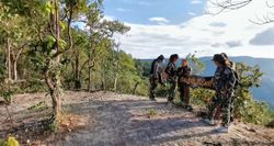 ชวนเที่ยว "ดอยผาแดง แดนสองตะวัน" ชมพระอาทิตย์ขึ้น รับลมหนาว