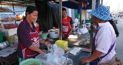 "น้ำพริกปลาทูตำสด" รายได้ครึ่งแสนต่อเดือน ชาวไทย-กัมพูชา แห่อุดหนุนไม่ขาดสาย