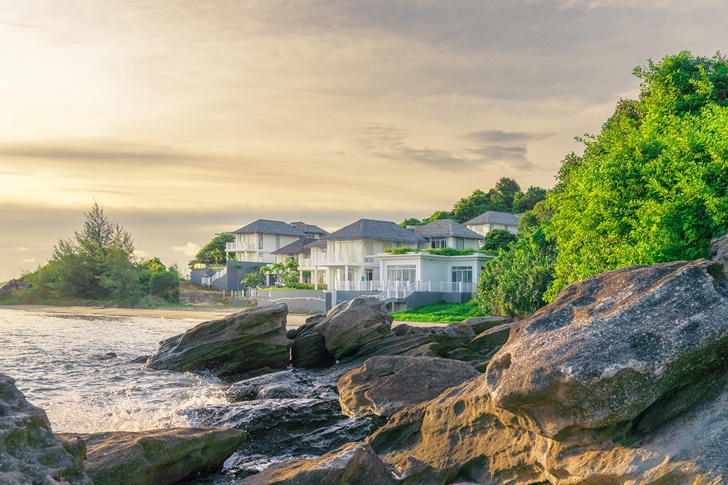 Premier Village Phu Quoc Resort ล้อมรอบด้วยทะเลบนปลายคาบสมุทรที่บริสุทธิ์