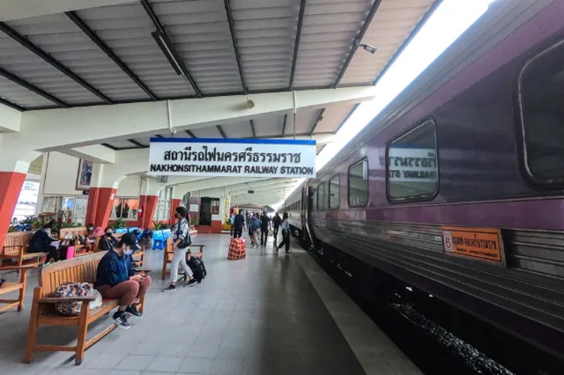 thai_sleeper_train_06