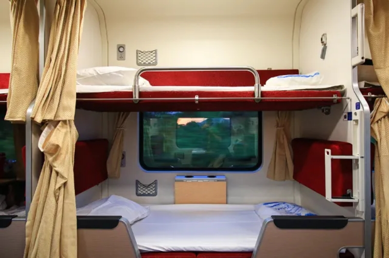 thai_sleeper_train_08