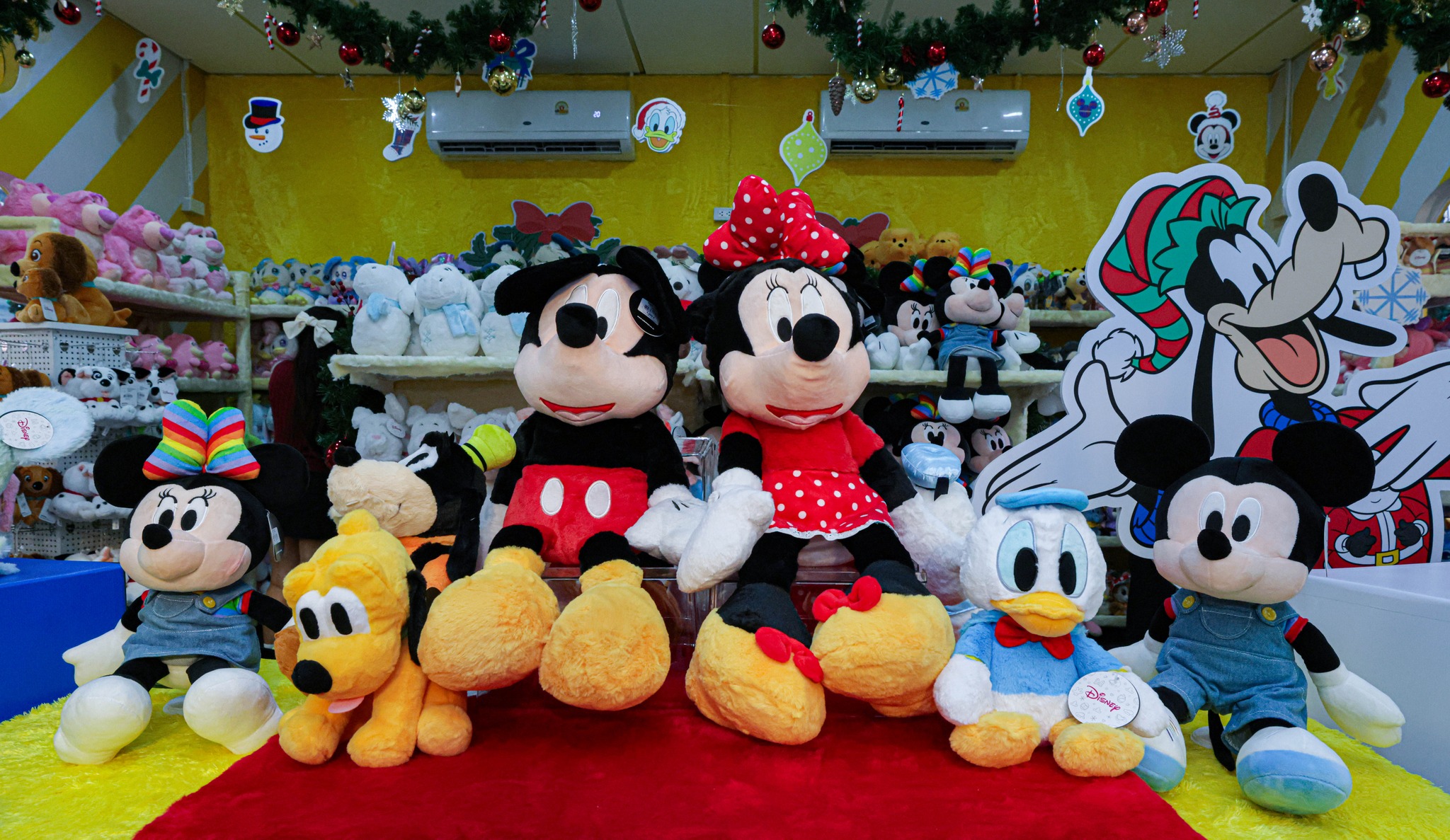 582714616_1305843984918329_52