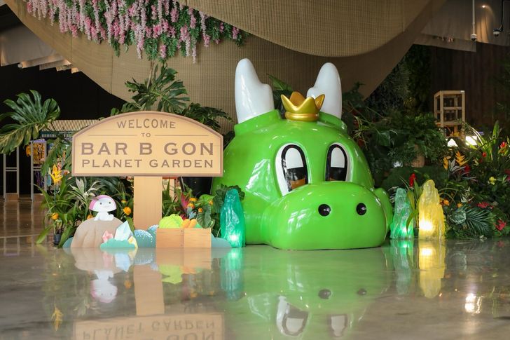 1picbarbgonplanetgarden