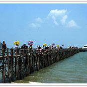 สะพานที่ท่าเรือเกาะเต่า