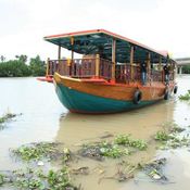 ล่องเรือชมแม่น้ำบางประกง