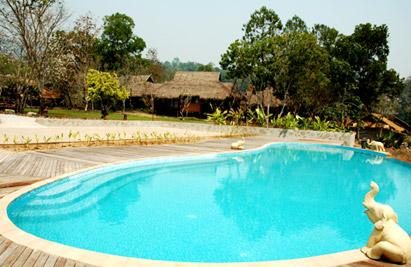 ม้ง ฮิลไทรป์ ลอดจ์