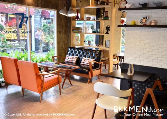 เซเว่นตี้ เซเว่น คาเฟ่