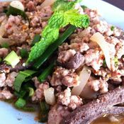 ร้านส้มตำนายดอม (เจ้าเก่า)