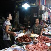 ตลาดสามชุก จ.สุพรรณบุรี