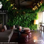 สการ์เล็ต ไวน์ บาร์ แอนด์ เรสเตอรองต์ (Scarlett Wine Bar & Restaurant)