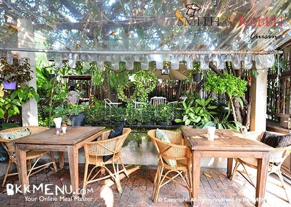 สมิธ แอนด์ แรบบิท คิวซีน