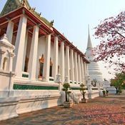 วัดเฉลิมพระเกียรติวรวิหาร