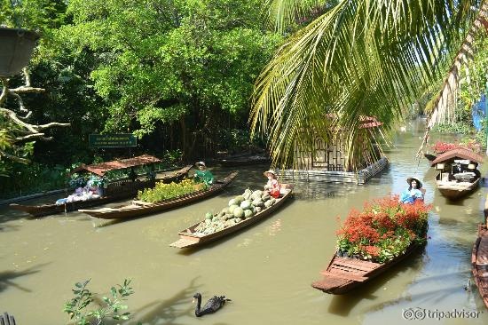 Beautiful Prototype of Floating Market...