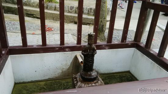 Buddha bathing @ Kiyomizu Dera