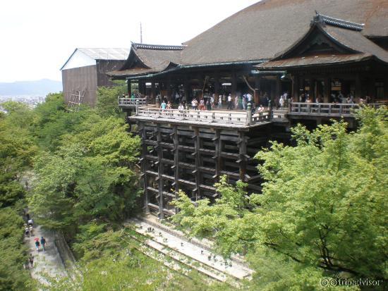 奥の院から見た清水寺本堂