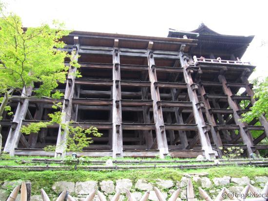 舞台を支える木組み