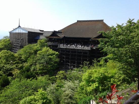 Kiyomizu-dera Temple (วัดน้ำใส)