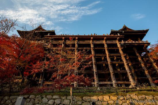 절벽위에 세운 절