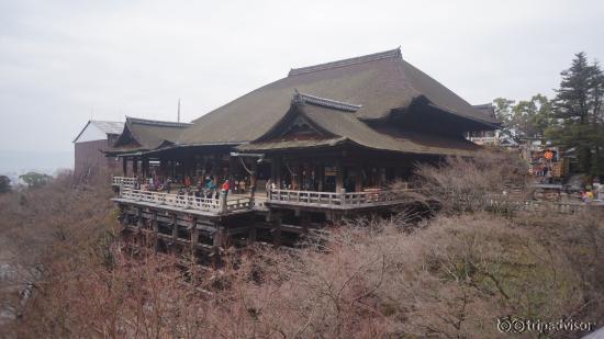 從這角度看真的會讚歎當年是如何蓋此寺廟